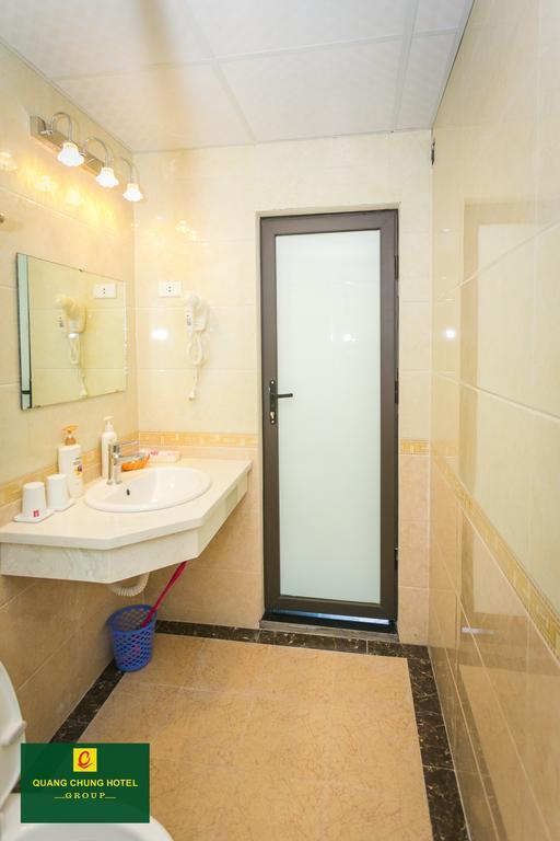 Ha VI Hotel Hanoi Esterno foto